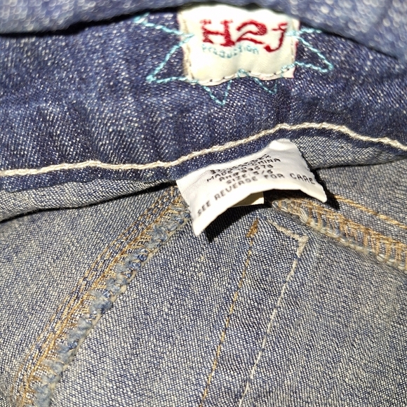 Distressed Blue Jeans - Picture 5 of 5